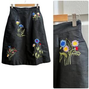 Eshakti Wayward Fancies Floral Embroidery Pocket Dupioni Skirt Lined Small